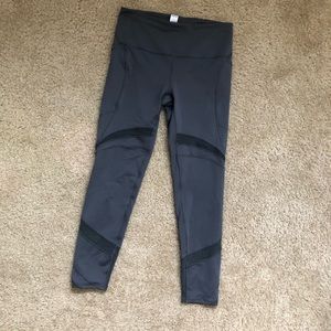 Ivivvia Leggings by Lululemon